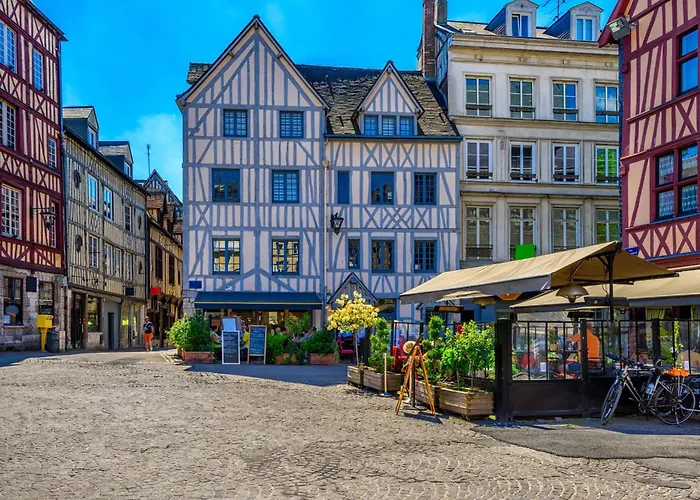 Berenice Vue Prefecture Confort Apartment